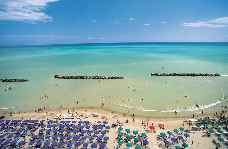 Mediterranea Sea House มอนเตซิลวาโน ภายนอก รูปภาพ