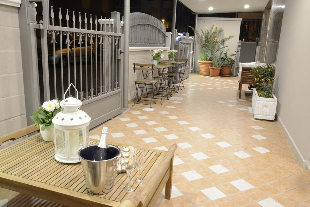 Mediterranea Sea House มอนเตซิลวาโน ภายนอก รูปภาพ