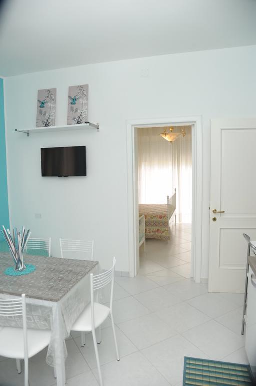 Mediterranea Sea House มอนเตซิลวาโน ภายนอก รูปภาพ